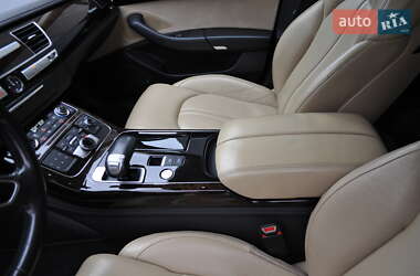 Седан Audi A8 2012 в Києві
