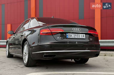 Седан Audi A8 2017 в 