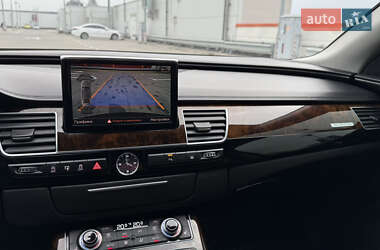 Седан Audi A8 2017 в 