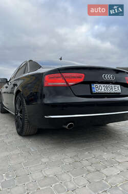Седан Audi A8 2011 в 