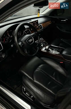Седан Audi A8 2011 в 