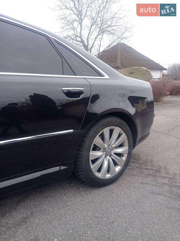 Седан Audi A8 2008 в Погребище