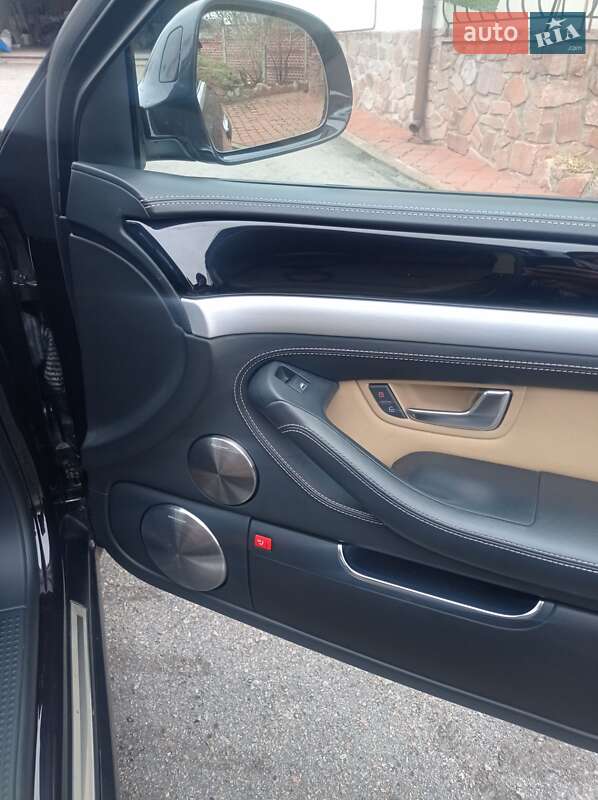 Седан Audi A8 2008 в Погребище