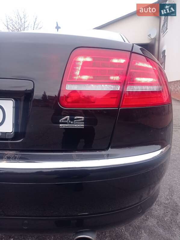 Седан Audi A8 2008 в Погребище