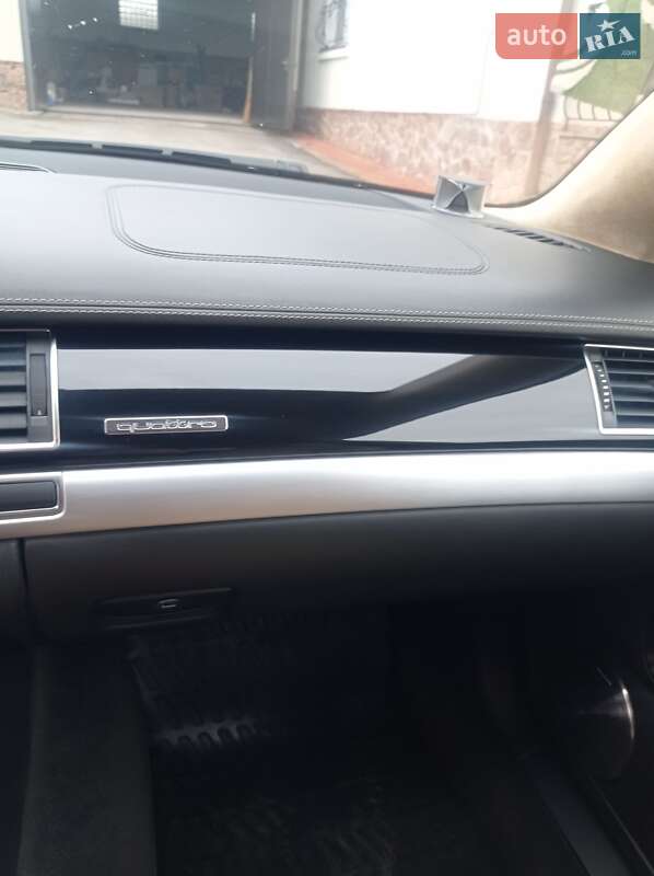 Седан Audi A8 2008 в Погребище