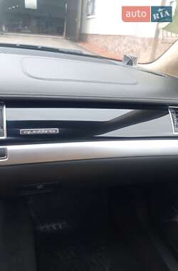 Седан Audi A8 2008 в 