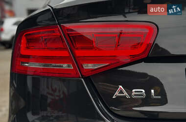 Седан Audi A8 2011 в 