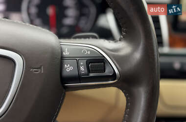 Седан Audi A8 2011 в 