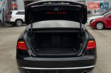 Седан Audi A8 2011 в 