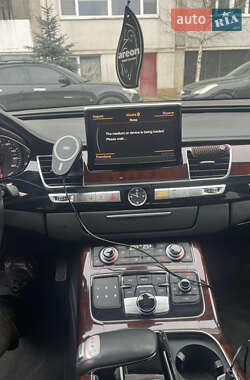 Седан Audi A8 2012 в 