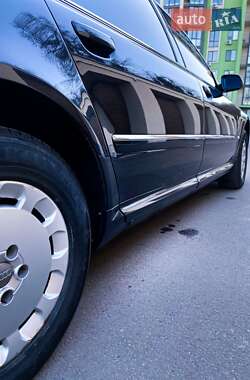 Седан Audi A8 2005 в Виннице