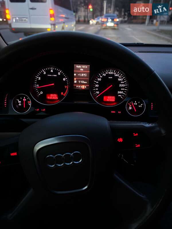 Седан Audi A8 2005 в Виннице