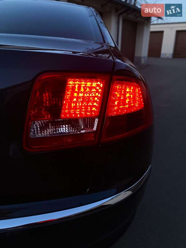 Седан Audi A8 2005 в Виннице
