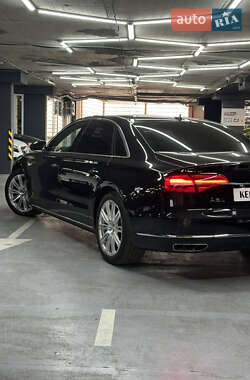 Седан Audi A8 2014 в 