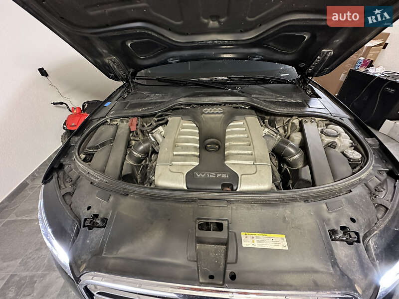Седан Audi A8 2012 в Днепре