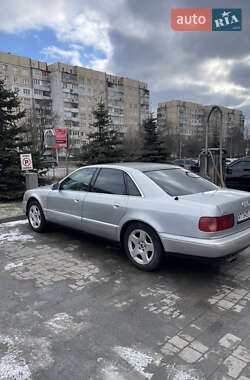 Седан Audi A8 1996 в Львове