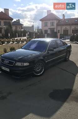 Седан Audi A8 1995 в Львове