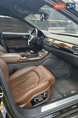 Седан Audi A8 2014 в Черновцах