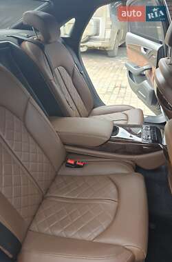 Седан Audi A8 2014 в Черновцах