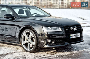 Седан Audi A8 2017 в 