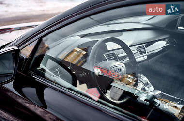 Седан Audi A8 2017 в 