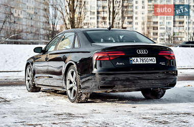 Седан Audi A8 2017 в 
