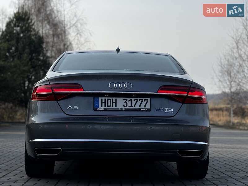 Седан Audi A8 2015 в Дрогобыче