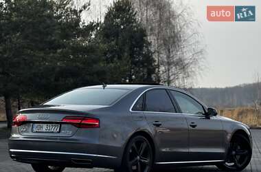 Седан Audi A8 2015 в 