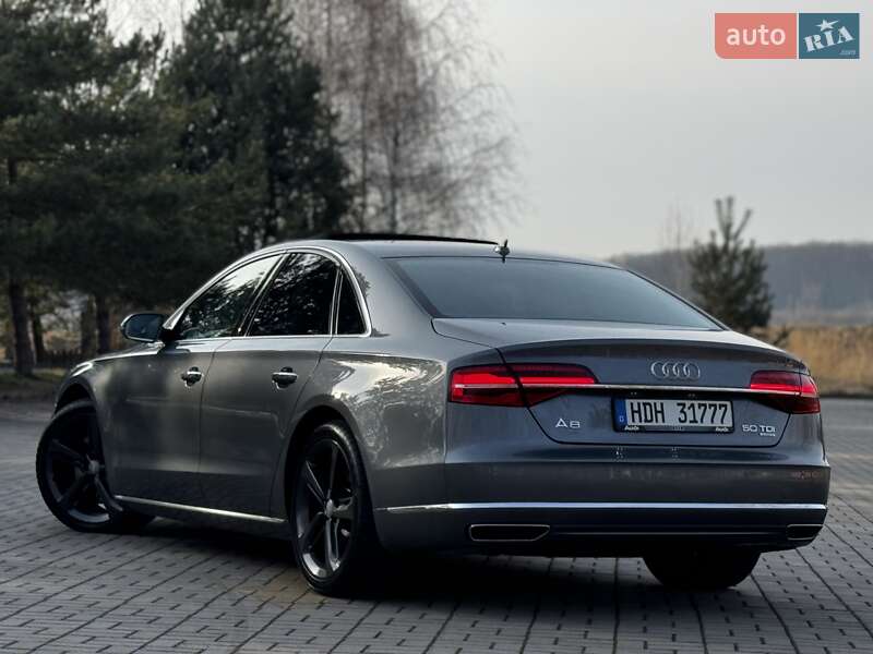 Седан Audi A8 2015 в Дрогобыче