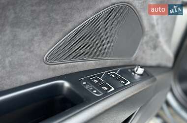 Седан Audi A8 2015 в 