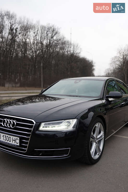 Седан Audi A8 2014 в Виннице