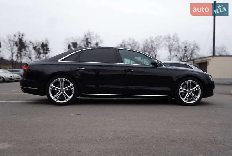 Седан Audi A8 2014 в Виннице