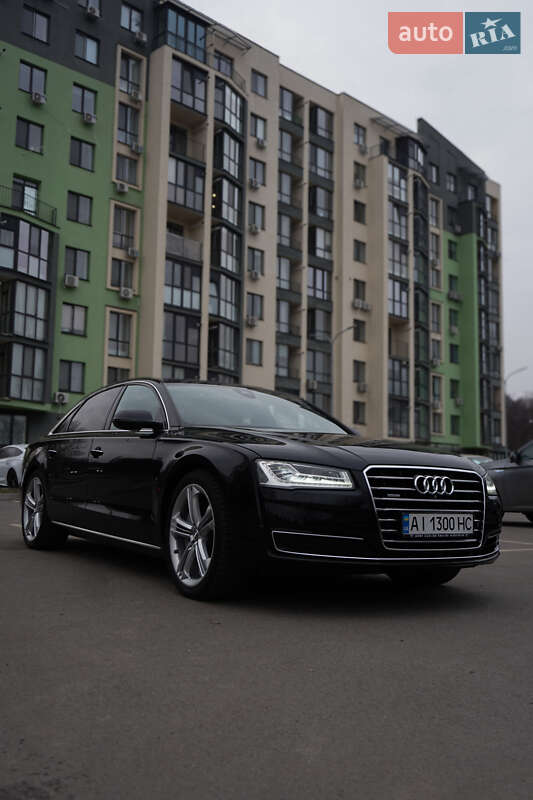 Седан Audi A8 2014 в Виннице