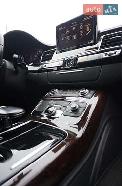 Седан Audi A8 2014 в 