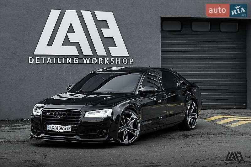 Седан Audi A8 2015 в Києві