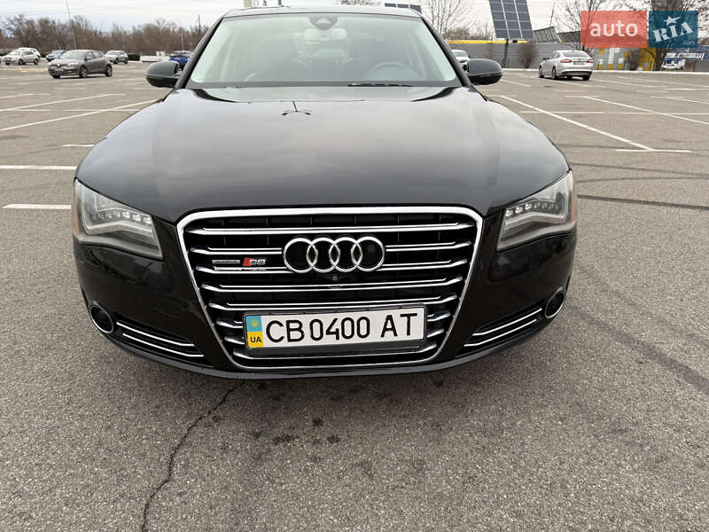 Седан Audi A8 2012 в Києві