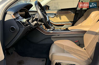 Седан Audi A8 2018 в 