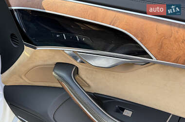 Седан Audi A8 2018 в 