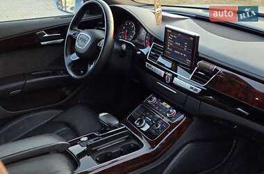 Седан Audi A8 2012 в Тернополе