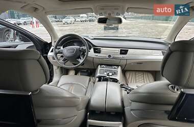 Седан Audi A8 2013 в 