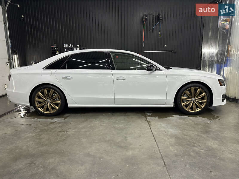 Седан Audi A8 2017 в Одессе