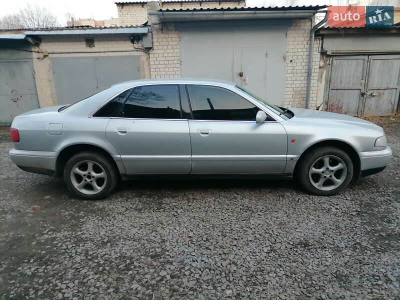 Седан Audi A8 1996 в Харькове