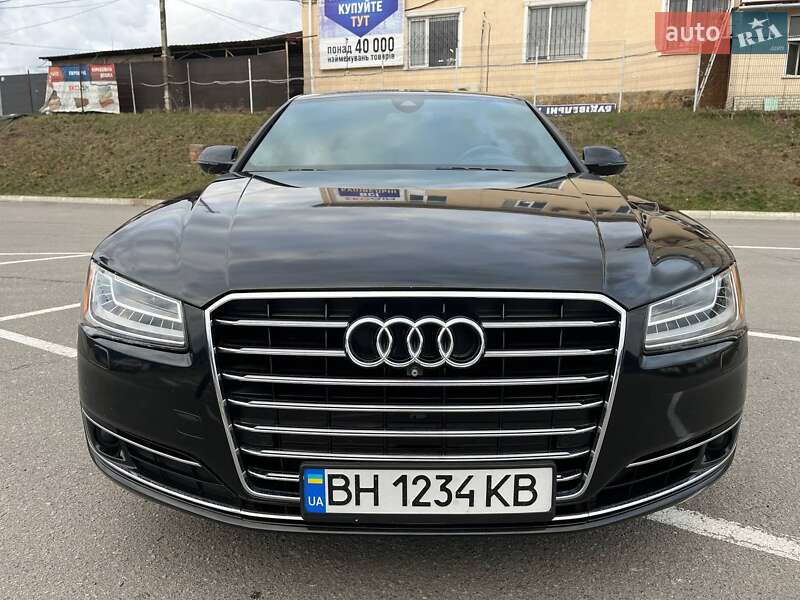Седан Audi A8 2014 в Виннице