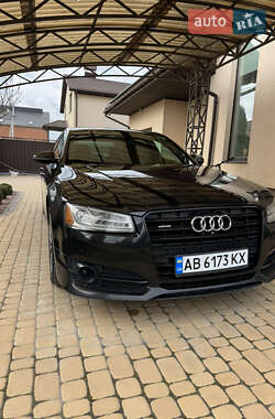 Седан Audi A8 2017 в Вінниці