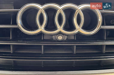 Седан Audi A8 2017 в Вінниці