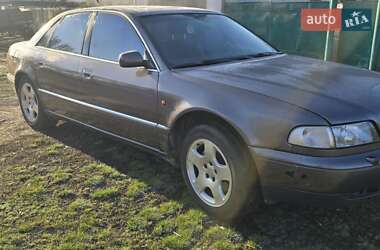 Седан Audi A8 1998 в 