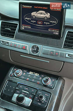 Седан Audi A8 2013 в 