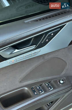 Седан Audi A8 2013 в 