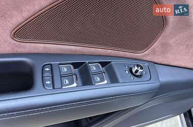 Седан Audi A8 2012 в 