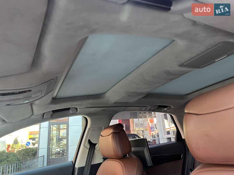 Седан Audi A8 2012 в Львове